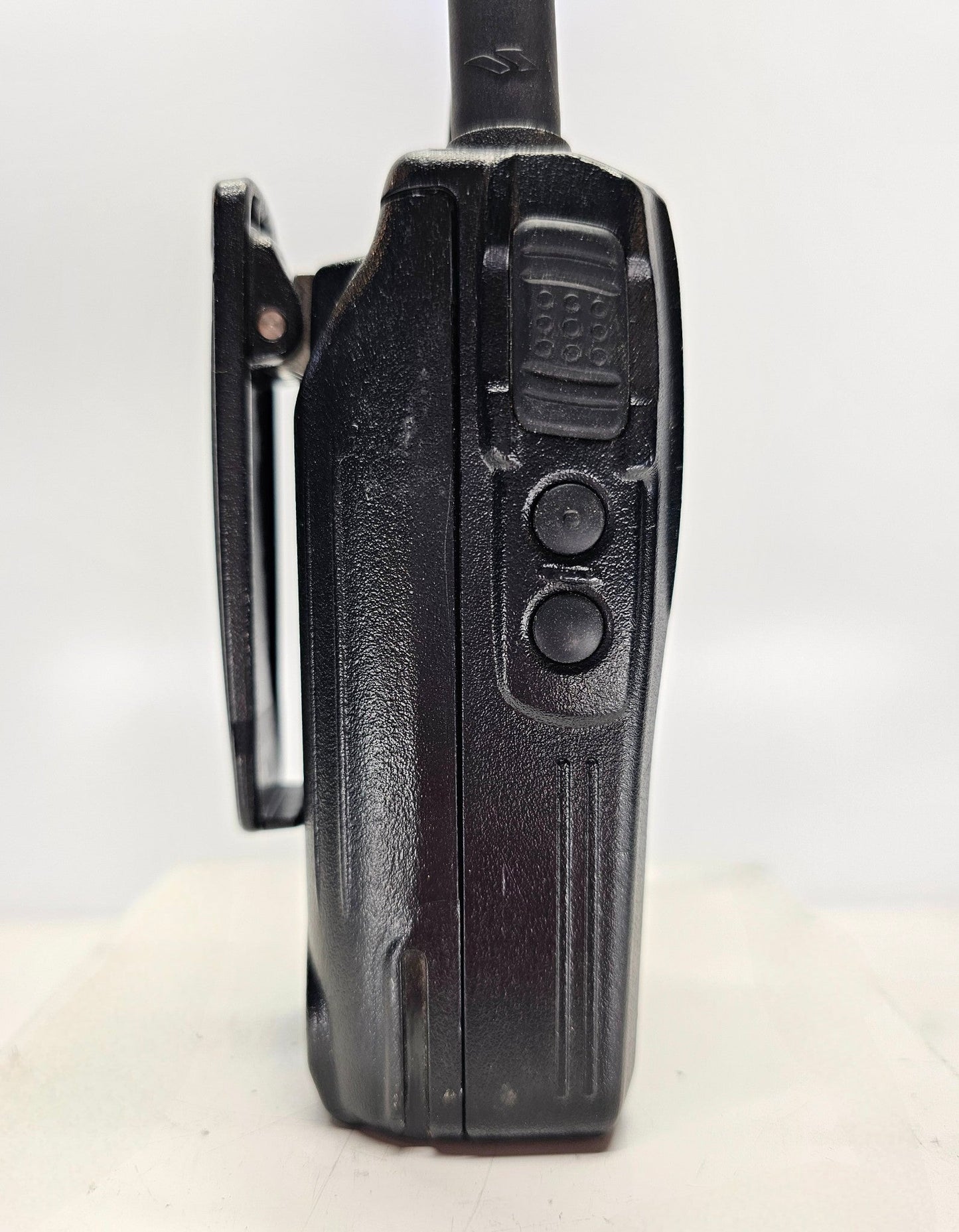 Vertex VX-261-Do-5 VHF 136-174 MHz 16 Channel 5 Watt Analog Radio