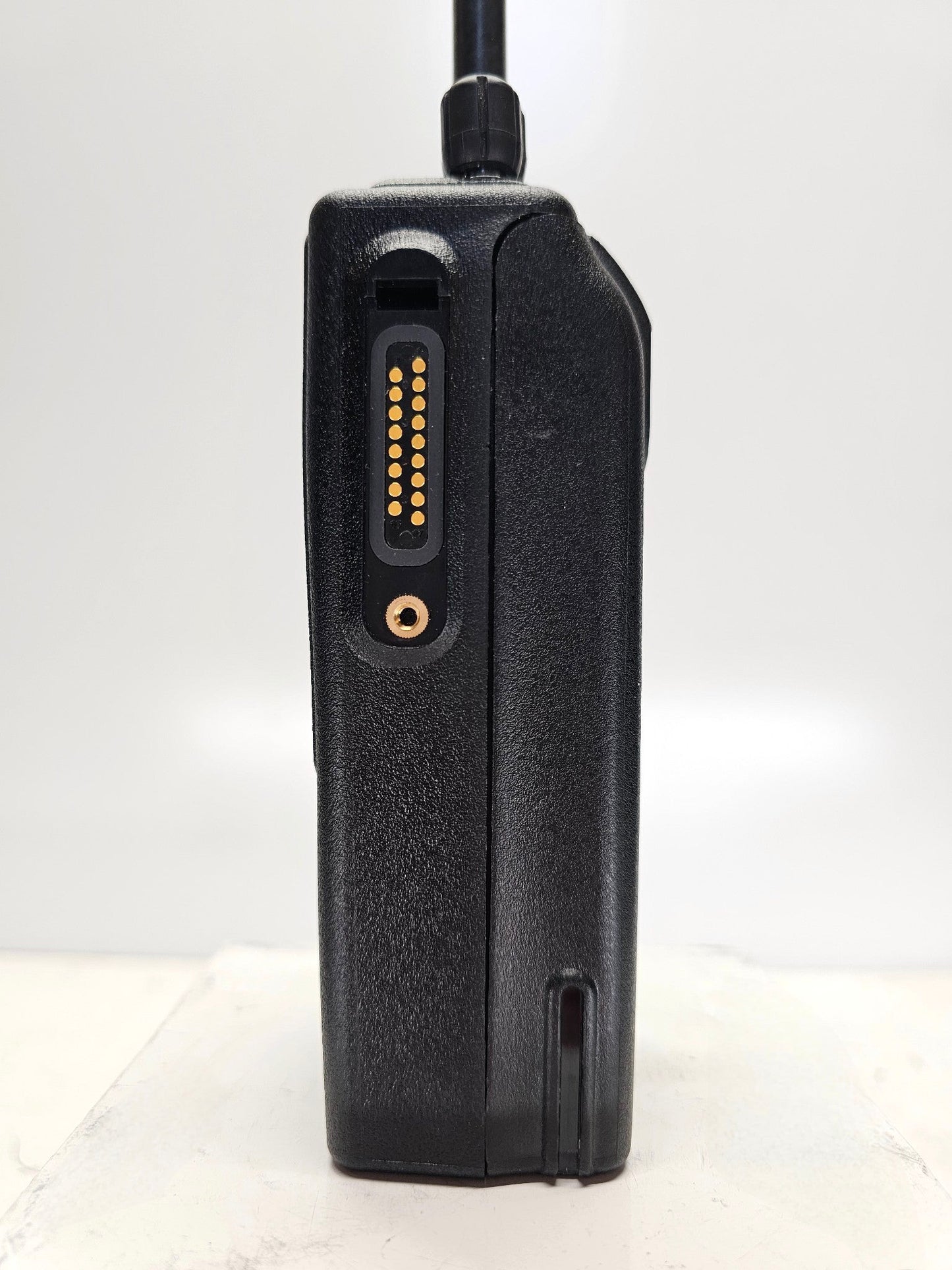 Bendix King BK RADIO KNG-P150 VHF 136-174 MHz 5000 Ch 6W P25 PHASE 2 Encryption
