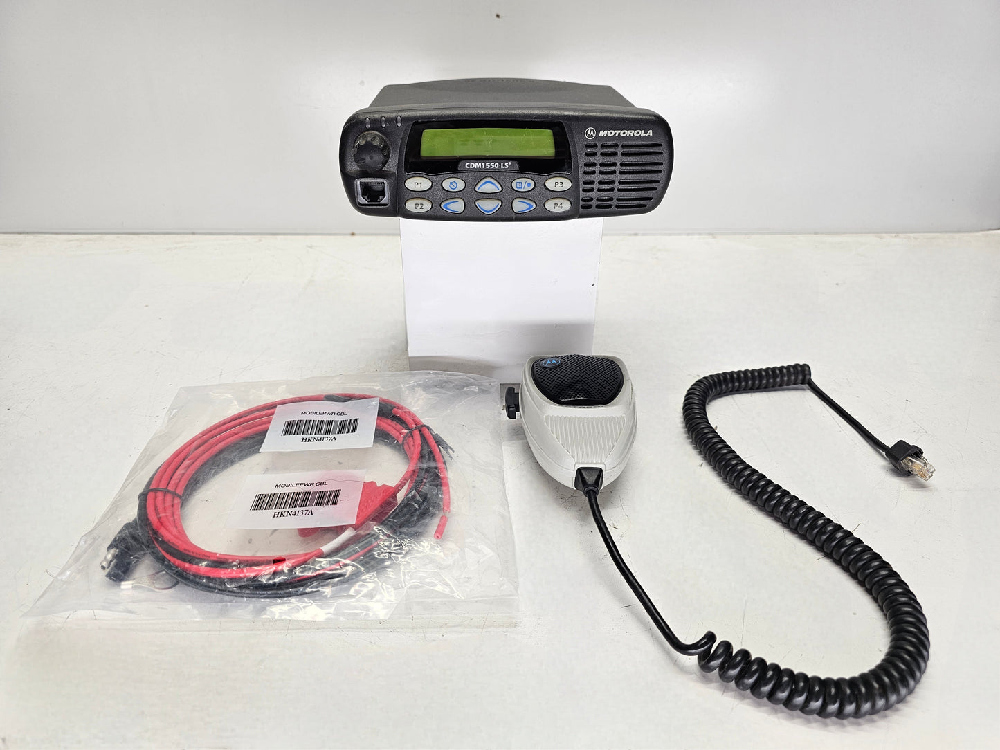 Motorola CDM1550 LS+ UHF 25 Watt 160 Ch 403-470 Mhz AAM25RHF9DP6AN