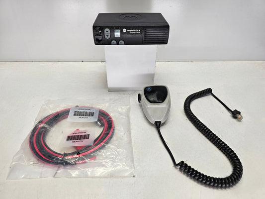 Motorola CM200 VHF (146 - 174) MHz 4 ch 25 Watts (AAM50KNC9AA1AN)