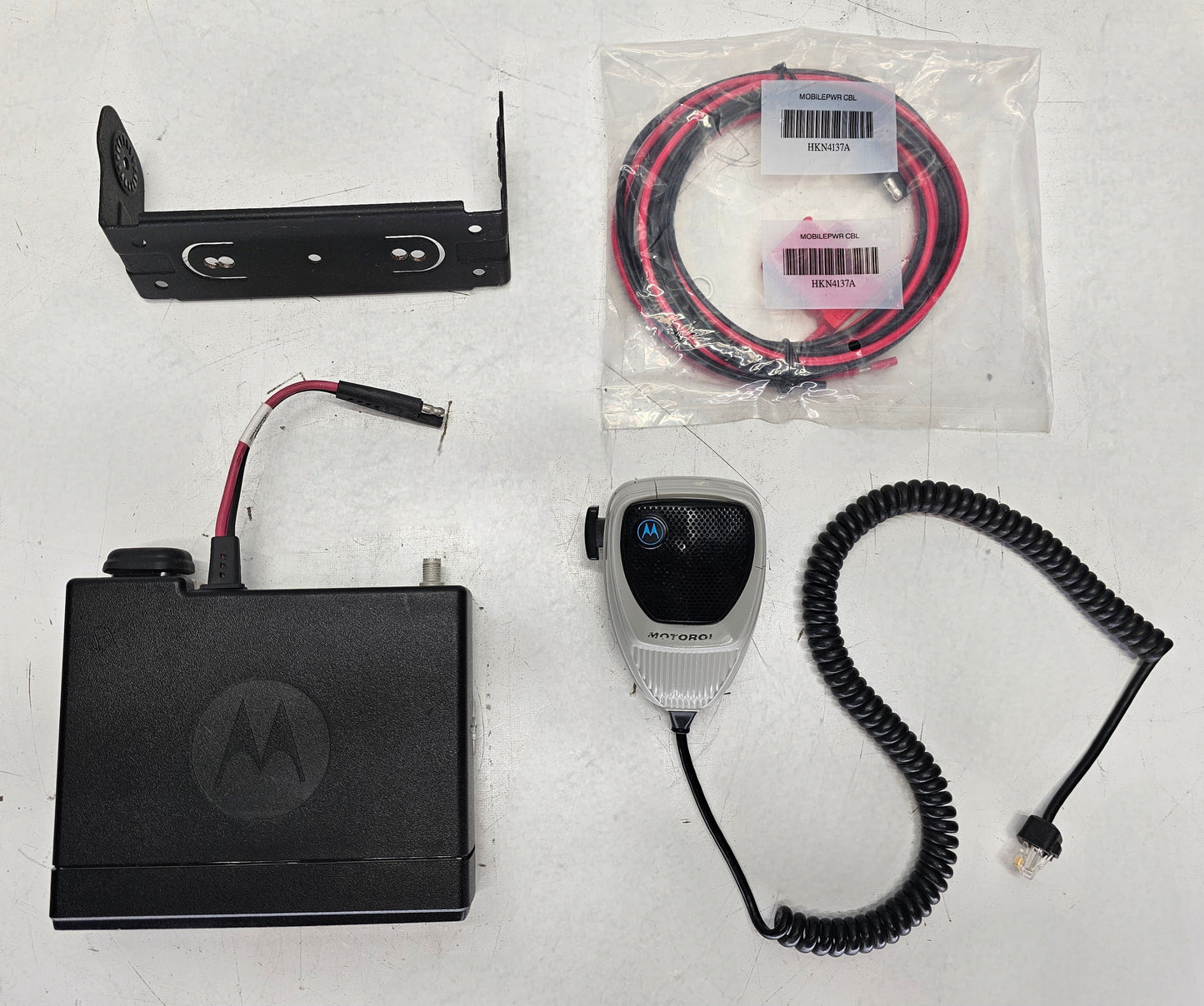 Motorola MOTOTRBO CM200d ANALOG 45W VHF 136-174MHz Digital Mobile Radio