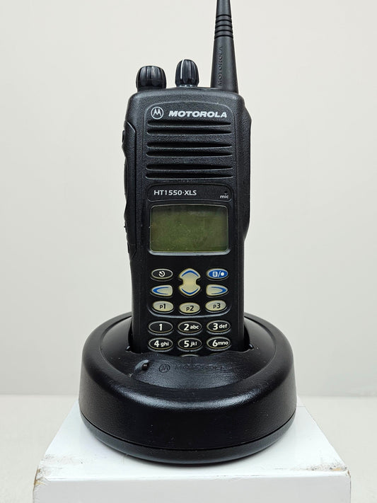Motorola HT1550 XLS UHF 403-470 MHz 160 Channel 4 Watt FPP (Complete Kit)
