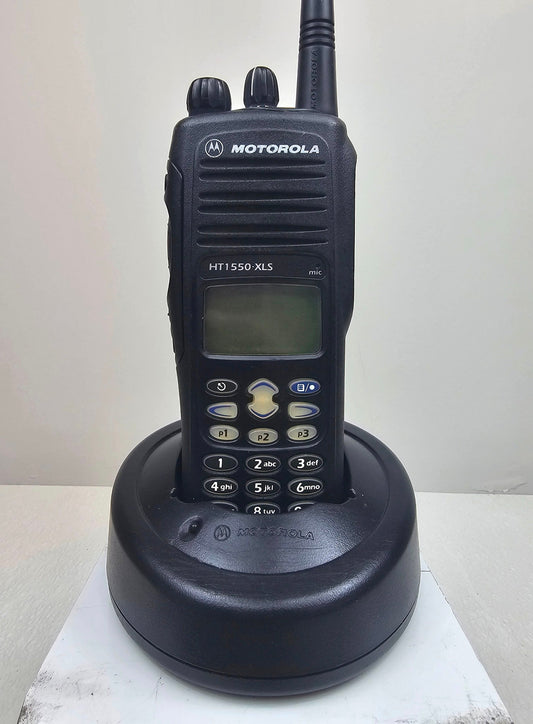 Motorola HT1550 XLS VHF 136-174 MHz 160 Channel 5 Watt FPP (Complete Kit)