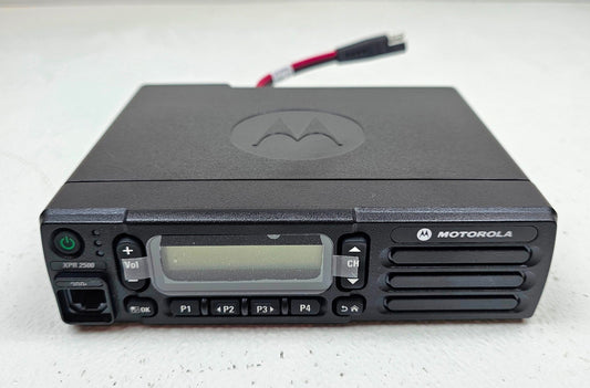 (NEW)Motorola MotoTRBO XPR2500 VHF 136-174MHz 128 Channel 25 Watt (Complete Kit)