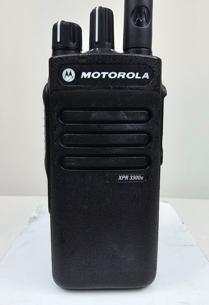 Motorola XPR3300e VHF 136-174 Mhz (AAH02JDC9VA1AN)