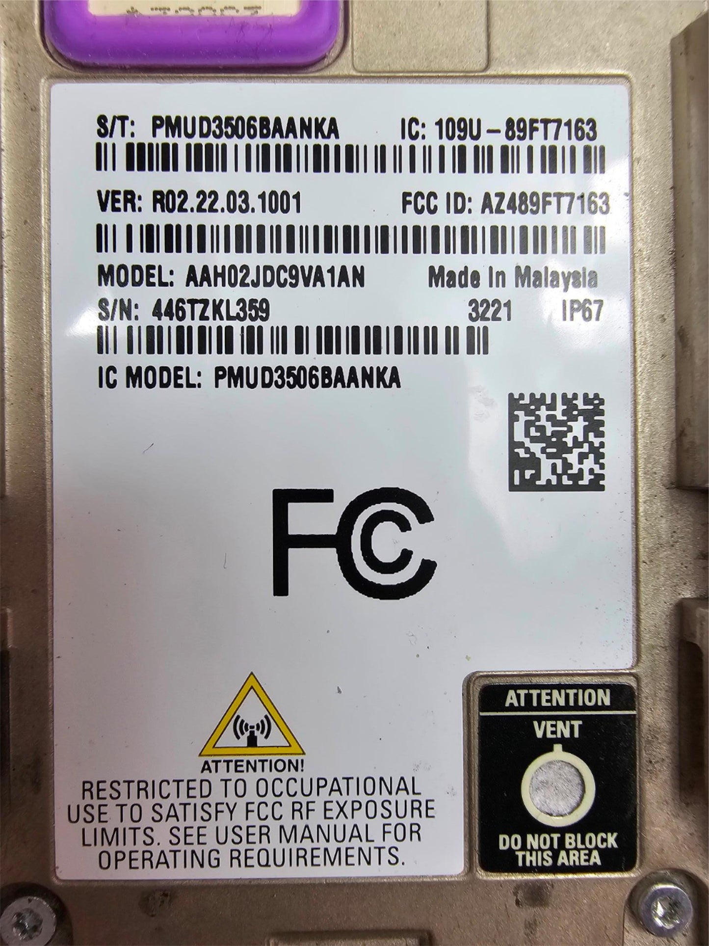 Motorola XPR3300e VHF 136-174 Mhz (AAH02JDC9VA1AN)