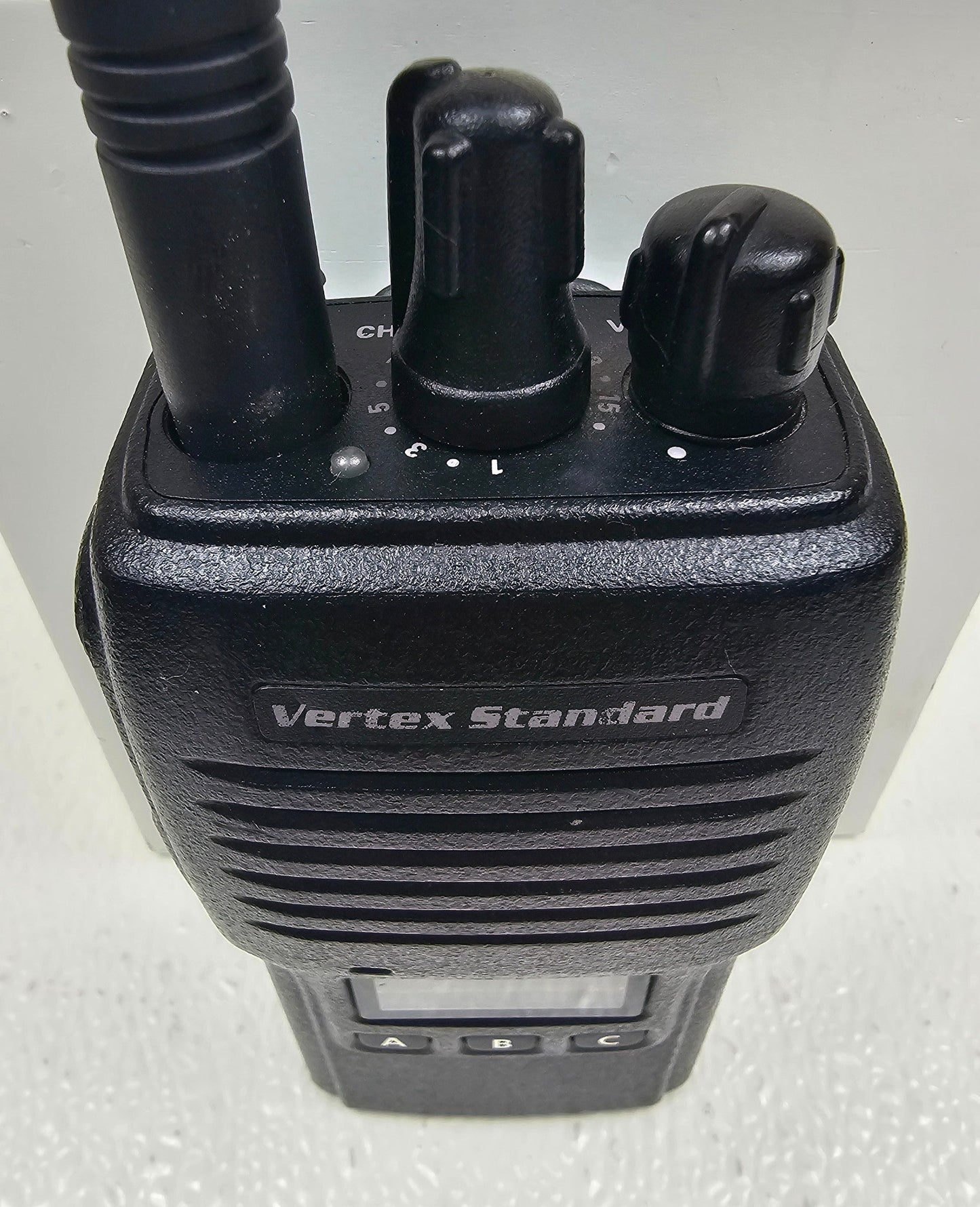 Vertex VX-180V VHF 146-174 MHz 16 Channel 5 Watt Portable Radio (Complete Kit)