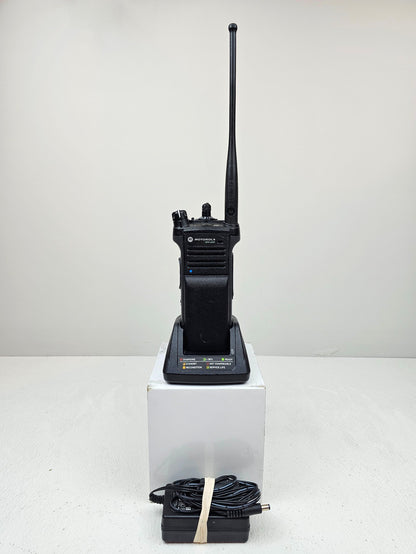 Motorola Portable APX6000 UHF 450-520 R2 96ch 5W M1.5