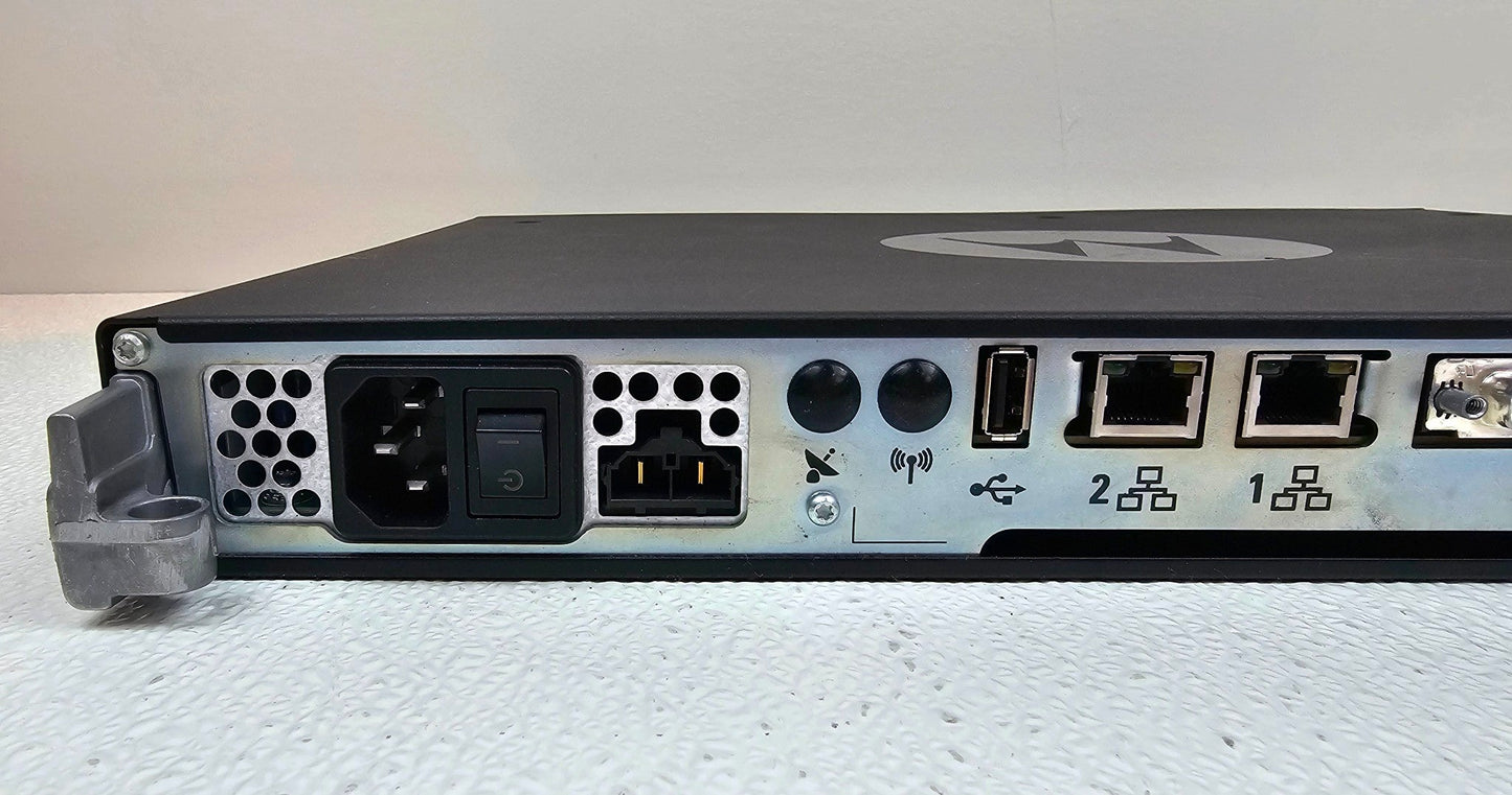 Motorola SLR5700 UHF 403-470 MHz 50 Watt Digital Repeater