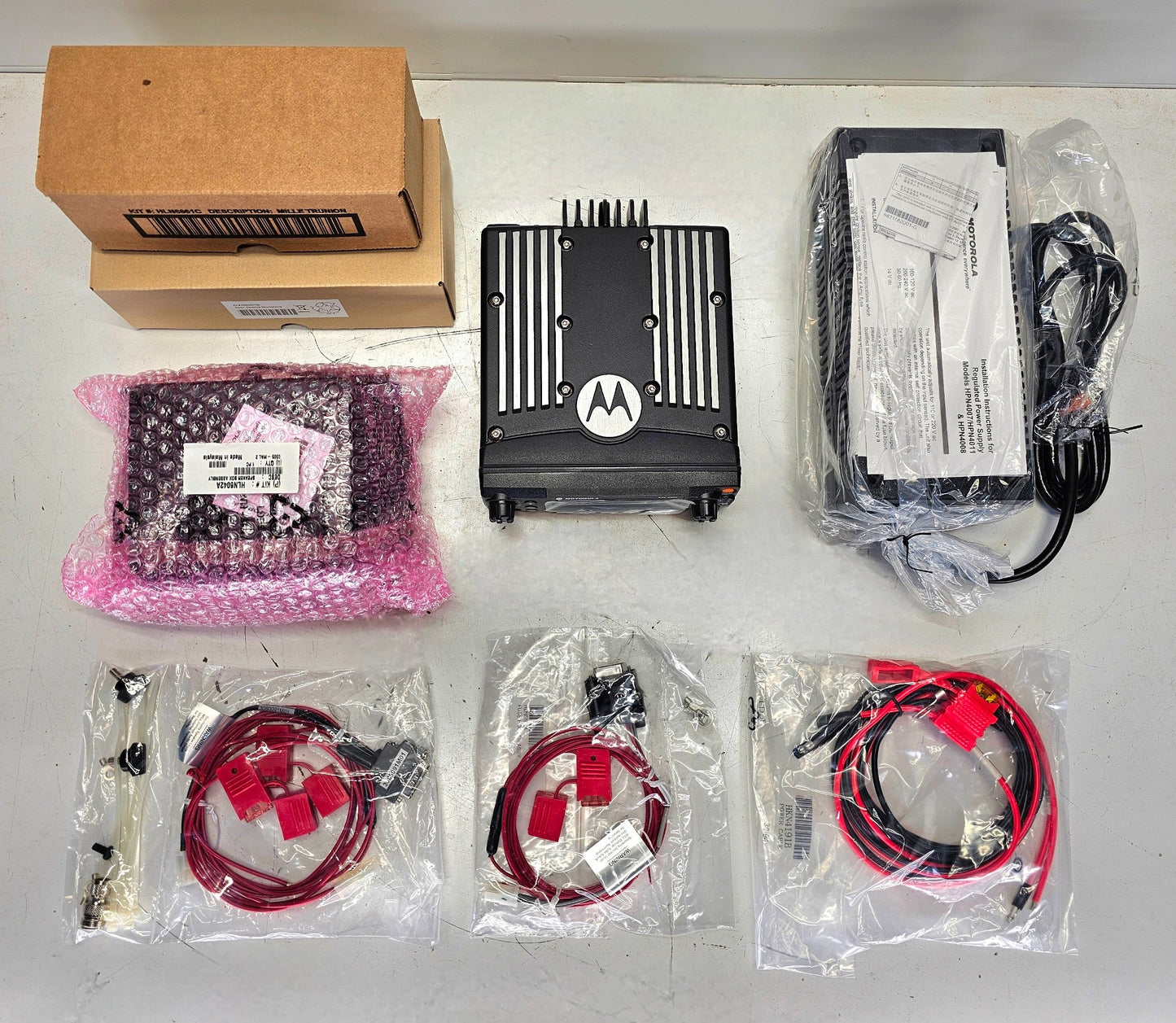 (NEW) Motorola XTL2500 P25 Digital UHF 380-470 MHz 40 Watt w/ New Power Supply