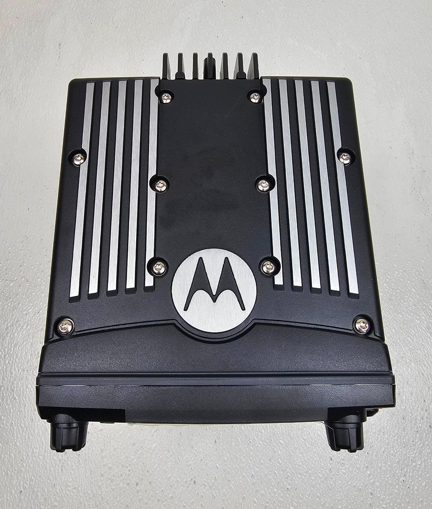 (NEW) Motorola XTL2500 P25 Digital UHF 380-470 MHz 40 Watt w/ New Power Supply