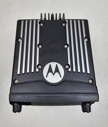 (NEW) Motorola XTL2500 P25 Digital UHF 380-470 MHz 40 Watt w/ New Power Supply