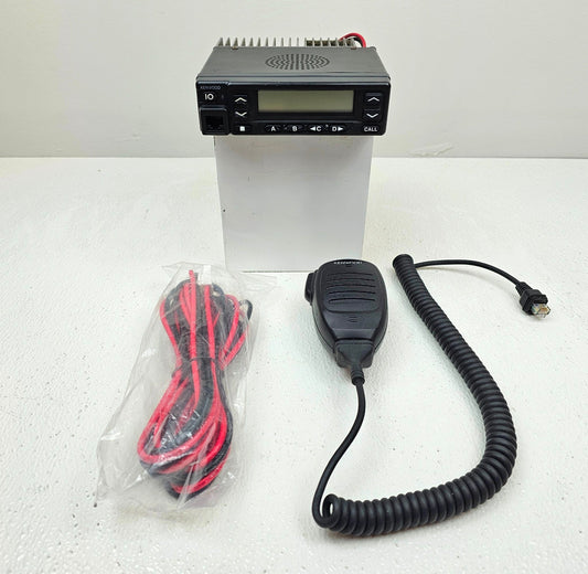 Kenwood TK-885 TK885 UHF 450-470 MHz 32 Channel 25 Watt (Complete Kit)