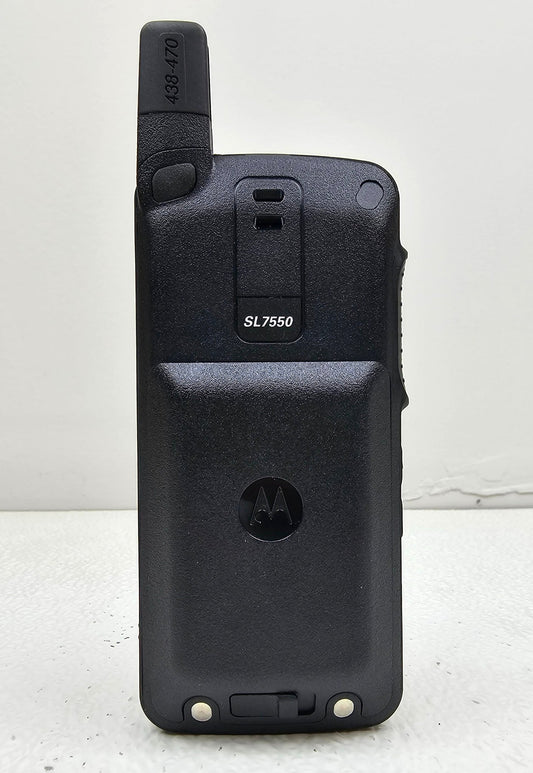 Motorola MOTOTRBO SL7550 UHF 403-470 MHz 1000 Channel 2 Watt DIGITAL