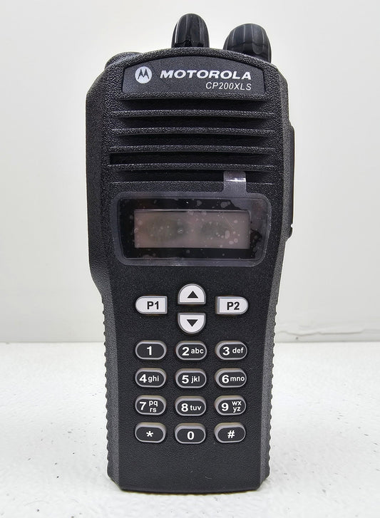 Motorola CP200 XLS UHF 438-470 MHz 128 Channel 4 Watt FKP (Complete Kit)