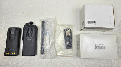NEW Motorola PR860 VHF 136-174 MHz 16 Channel 5 Watt Portable Radio