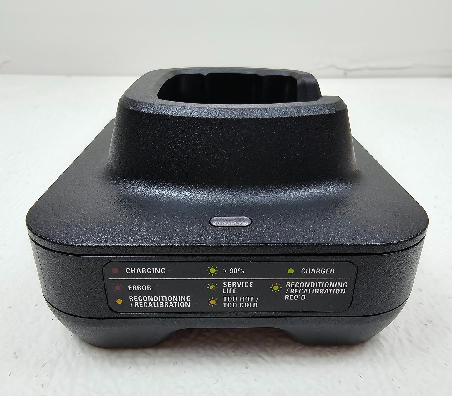 OEM Motorola Impres 2 NNTN8860A / NNTN8845A Single Unit Charger for APX Radios