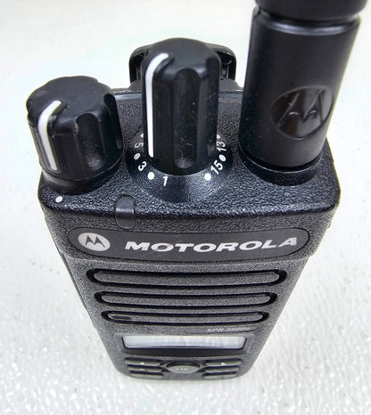 Motorola Portable XPR3500e UHF 403-512 Mhz 128ch 4W AMA