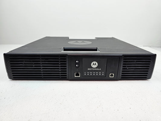 MOTOROLA SLR8000 UHF R1 100 Watt MotoTrbo REPEATER MODEL T8319 w/duplexer