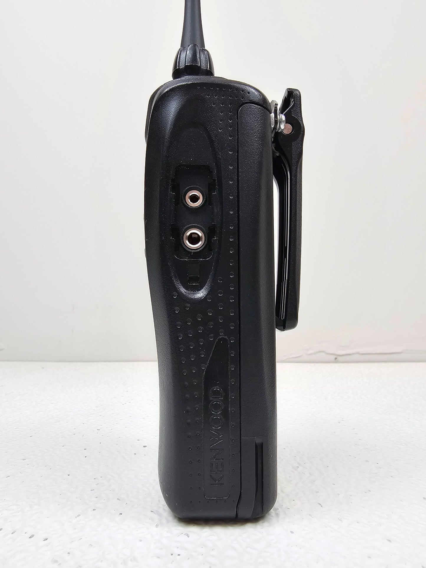 Kenwood NEXEDGE NX-340U UHF 450-520 MHz 32 Channel 5 Watt NXDN/Digital