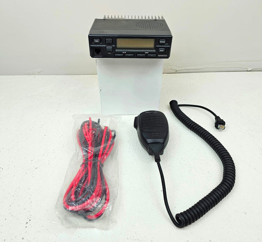 Kenwood TK-840 UHF 450-470 MHz 32 Channel 25 Watt (Complete Kit)