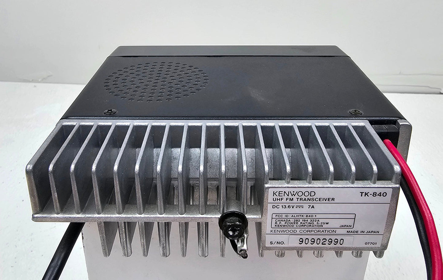 Kenwood TK-840 UHF 450-470 MHz 32 Channel 25 Watt (Complete Kit)