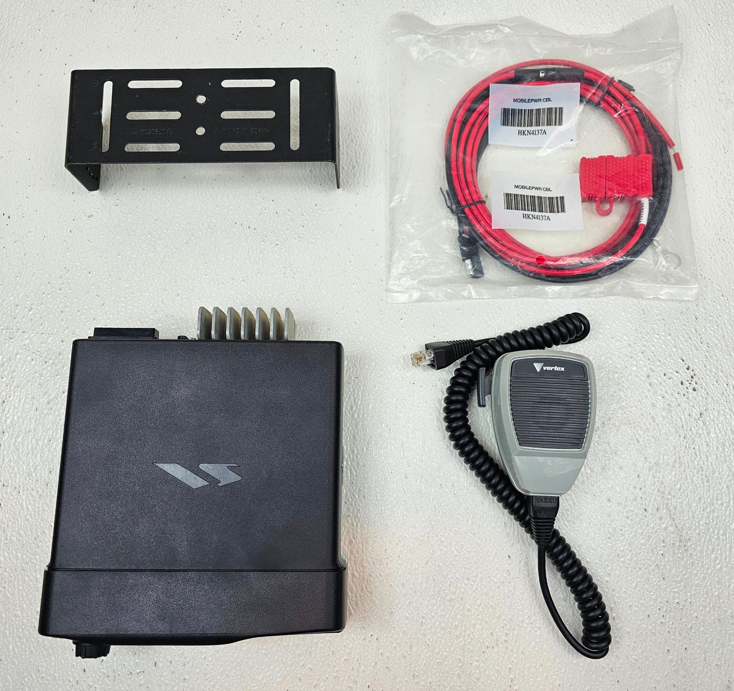 Vertex VXD-7200-G6-25 UHF 403-470 MHz 40 Watt 512 Channel (Complete Kit)