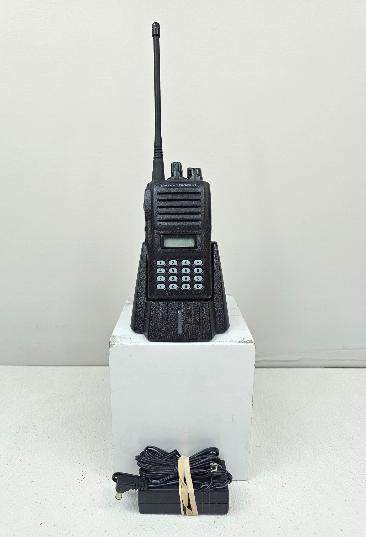 Vertex VX427 VX-427-4-5 UHF 450-490 MHz 32 Channel 5 Watt (Complete Kit)
