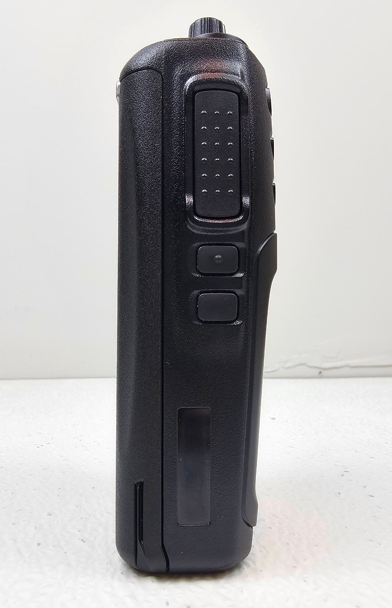 Kenwood NEXEDGE NX1300AUK UHF 450-520 MHz 5 Watt 64 Channel (Analog Only)