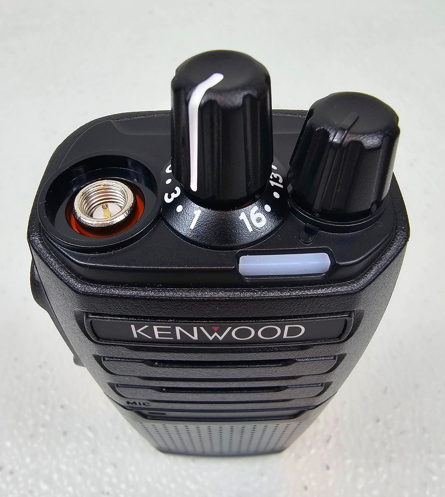 Kenwood NEXEDGE NX1300AUK UHF 450-520 MHz 5 Watt 64 Channel (Analog Only)