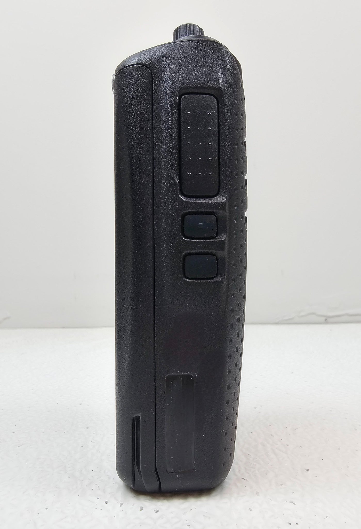 Kenwood TK-D340U-K2 UHF 400-470 MHz 4 Watt 16 Channel (DMR/Analog)