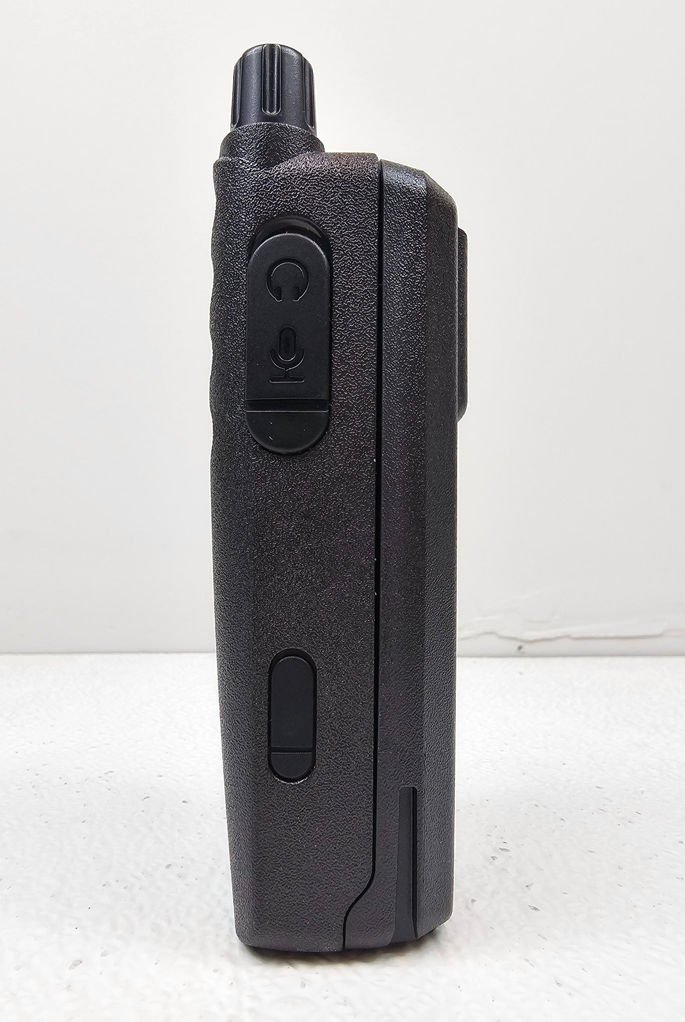 Motorola CP100d UHF 403-480 MHz 16 Channel 4 Watt (Analog Only)