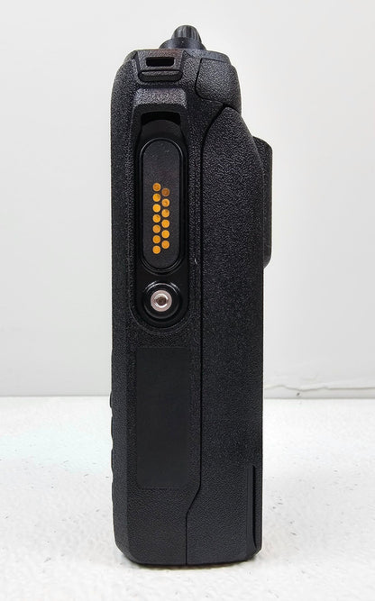 (NEW) Motorola TRBO R7 UHF 403-512 MHz 1000 Channel 4 Watt (Digital/Analog) IS
