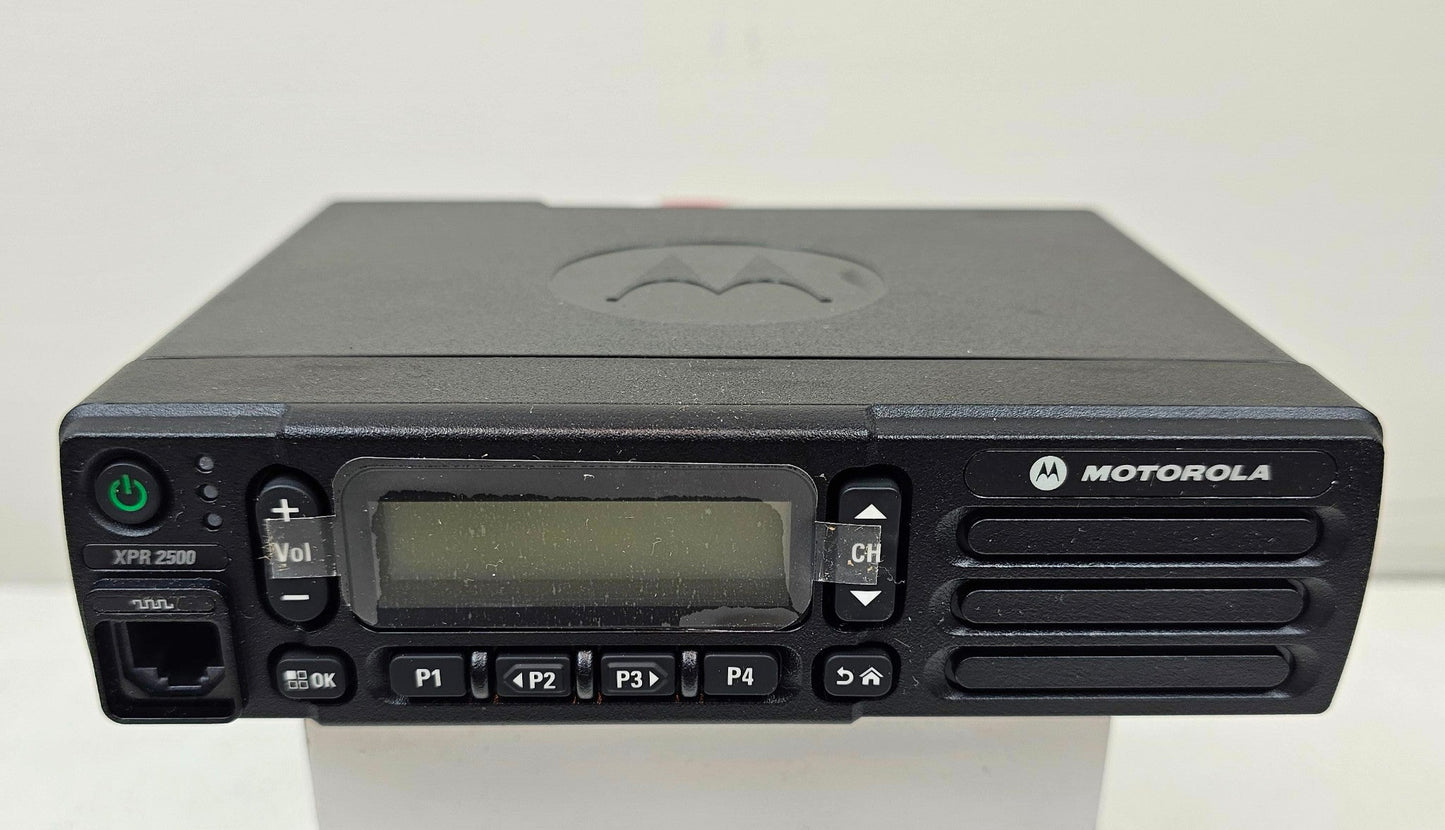 (NEW) Motorola MotoTRBO XPR2500 UHF 403-470 MHz 128 Channel 25 Watt