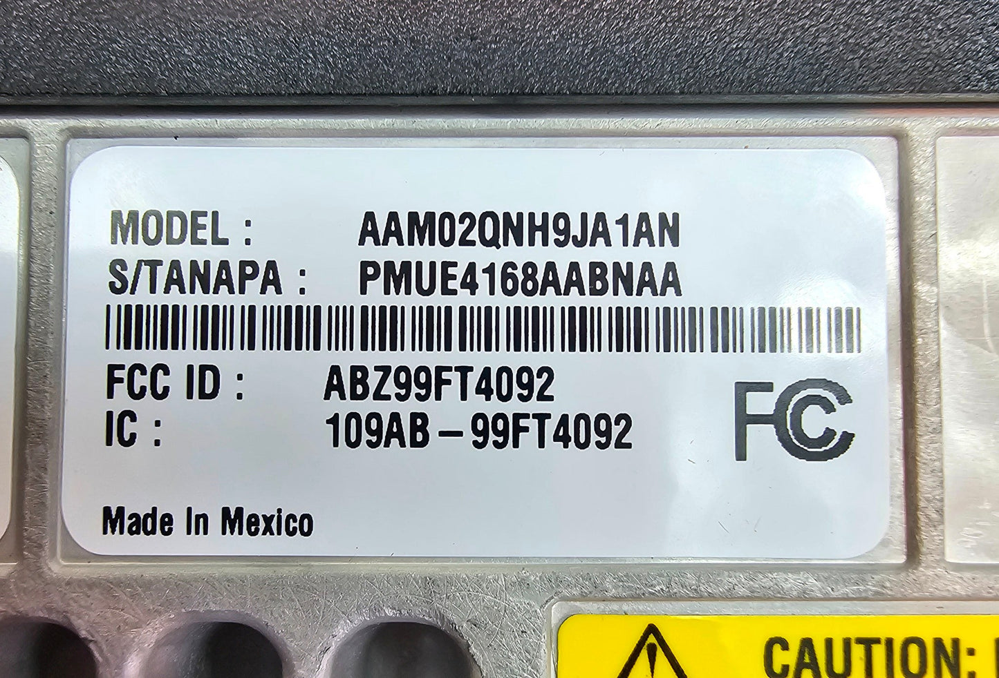 (NEW) Motorola MotoTRBO XPR2500 UHF 403-470 MHz 128 Channel 25 Watt