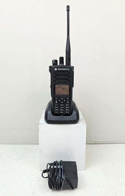 Motorola MOTOTRBO XPR7580e w/ 900MHz Antenna TRBO 2.5W 1000Ch (Enabled)