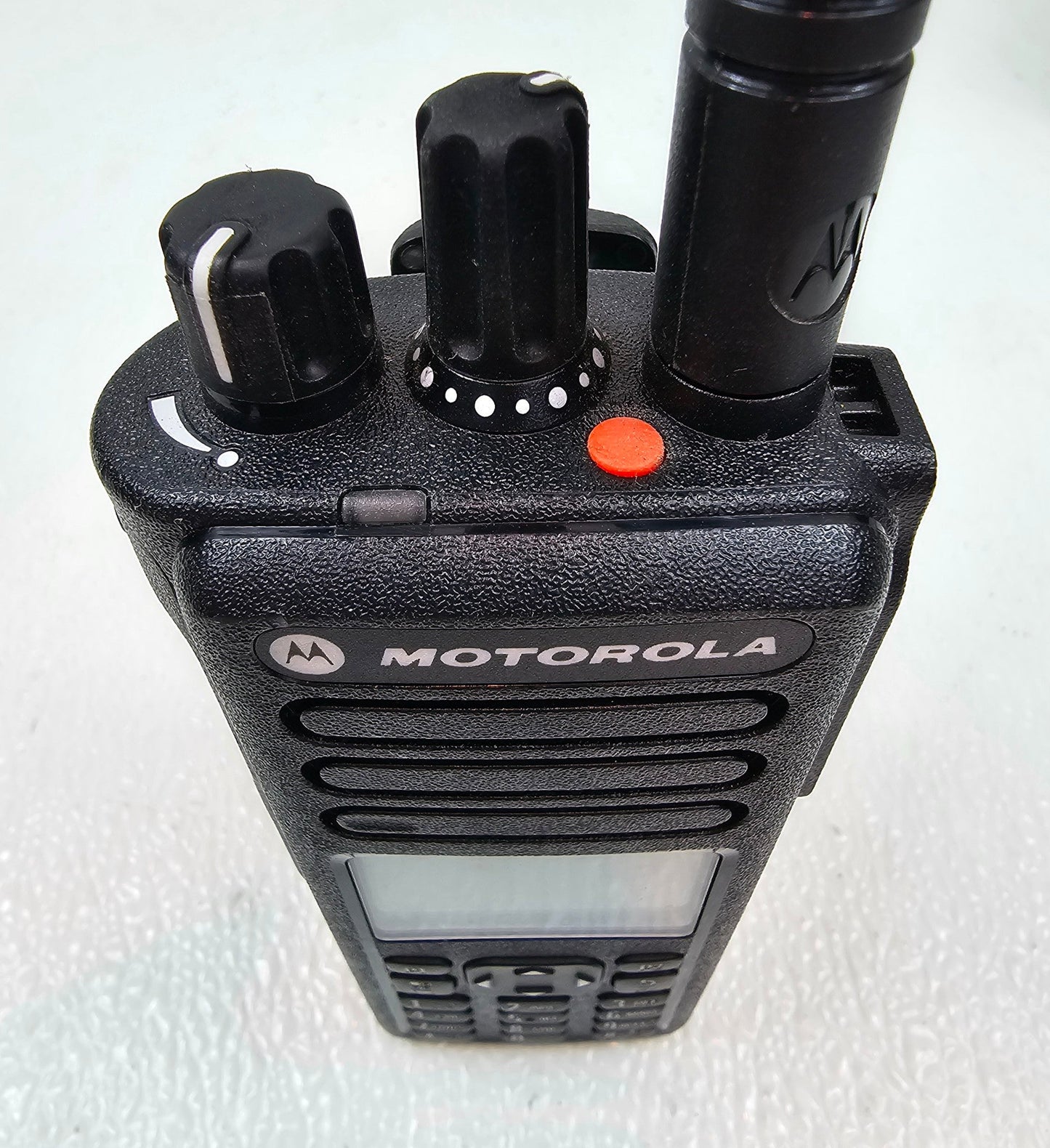Motorola MOTOTRBO XPR7580e w/ 900MHz Antenna TRBO 2.5W 1000Ch (Enabled)