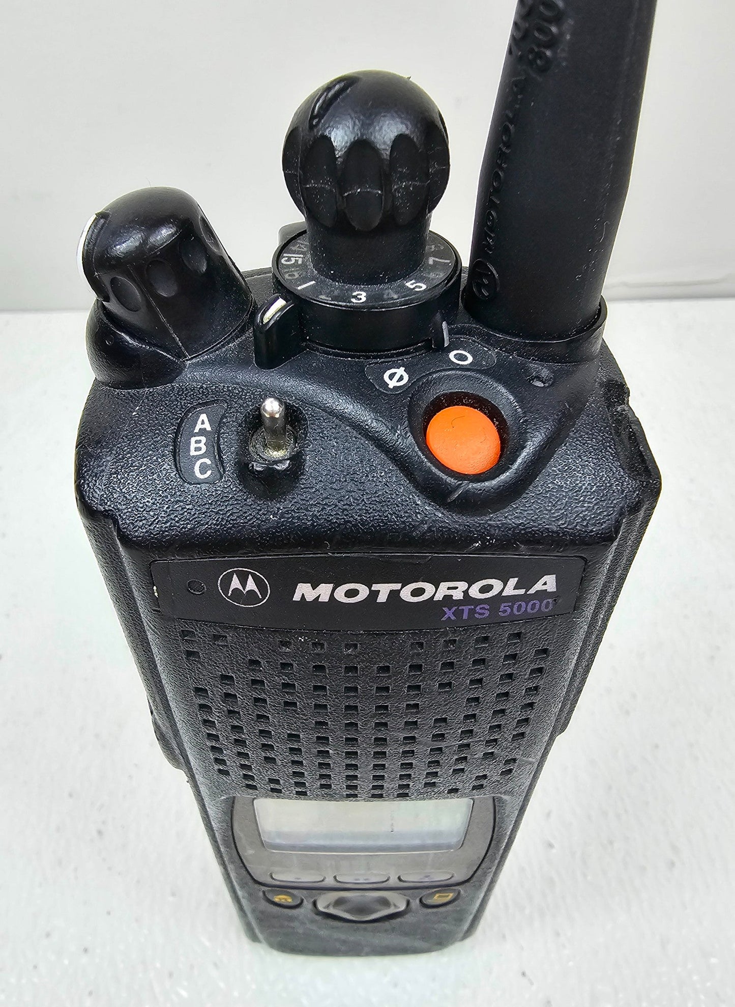 Motorola XTS5000 P25 Digital 700/800 MHz Model 2 1000 Channel 3 Watt