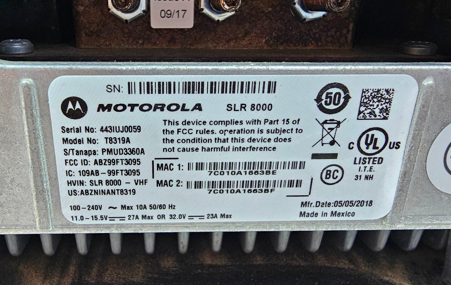 MOTOROLA SLR8000 VHF 136-174 MHz 100 Watt MotoTrbo REPEATER MODEL T8319