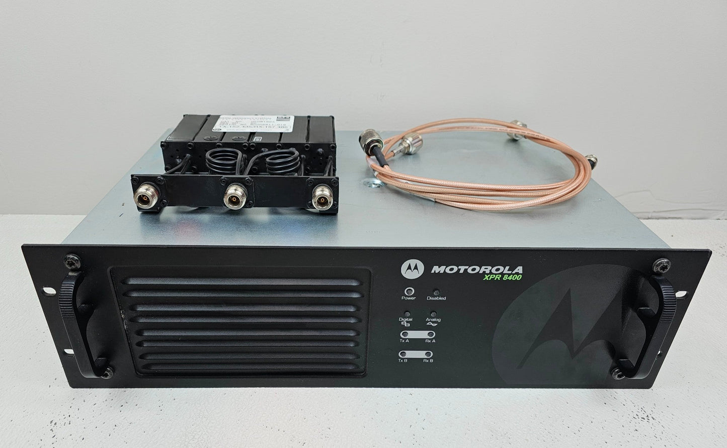 Motorola XPR8400 XPR 8400 VHF 136-174 MHz 50 Watt TRBO Repeater w/ Duplexer