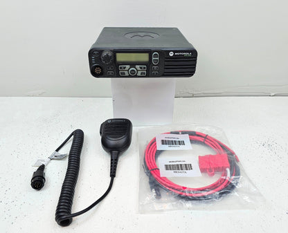 Motorola MotoTRBO XPR 4500 UHF 403-470 MHz 160 Channel 25 Watt (Complete Kit)