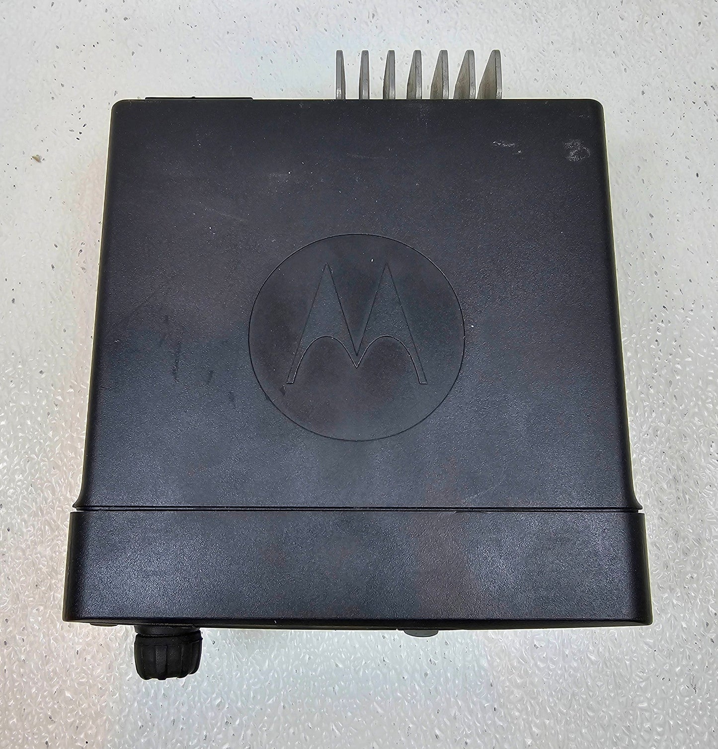 Motorola MotoTRBO XPR 4500 UHF 403-470 MHz 160 Channel 25 Watt (Complete Kit)