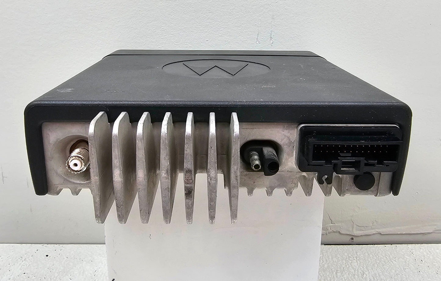 Motorola MotoTRBO XPR 4500 UHF 403-470 MHz 160 Channel 25 Watt (Complete Kit)
