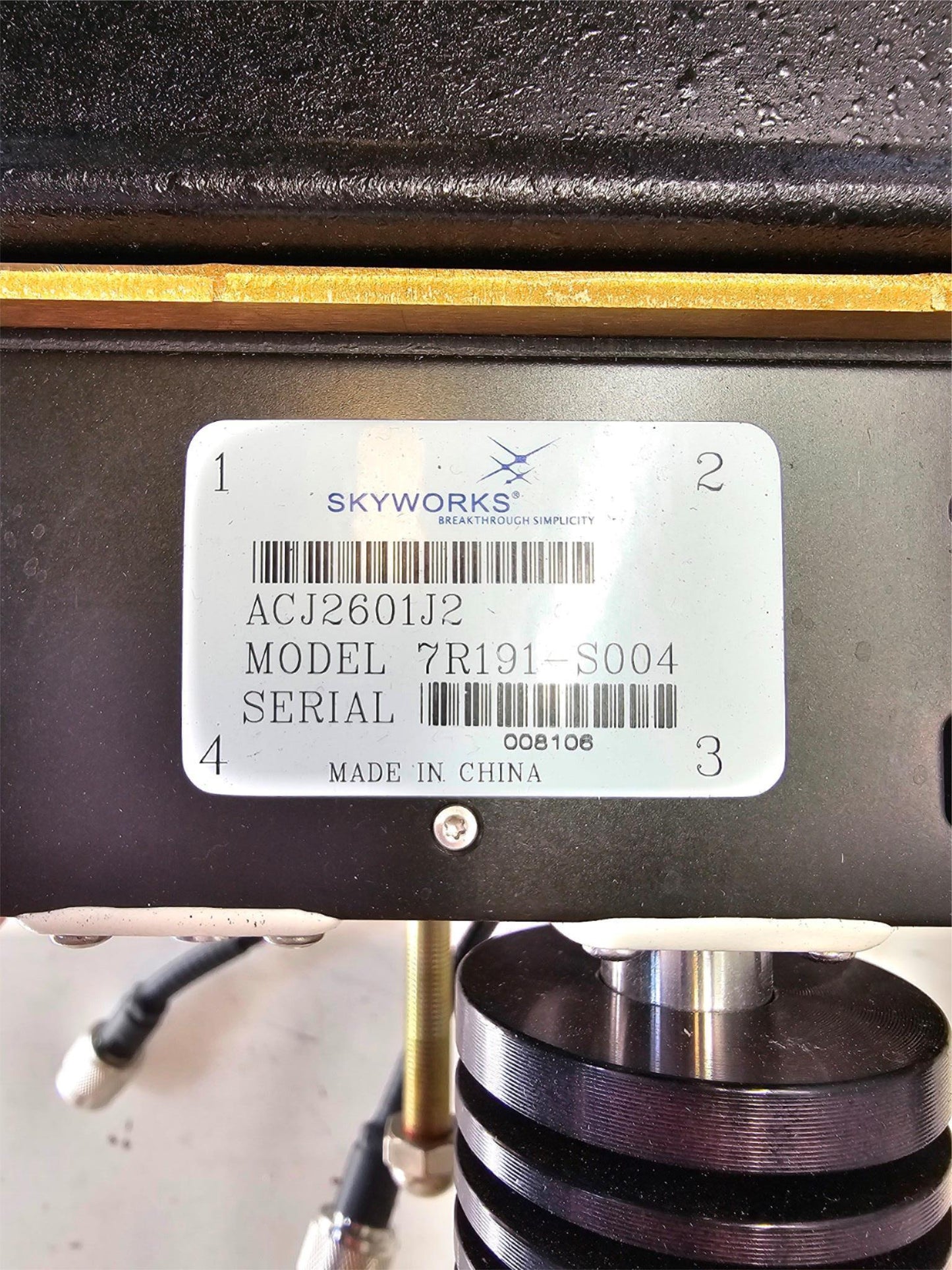 DB4368-Series UHF Combiner (350-512 MHz) 2 Ch High Performance Combiner