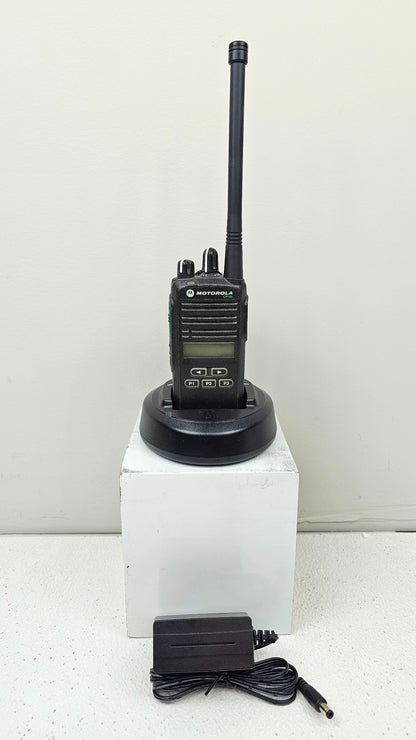 Motorola CP185 VHF 136-174 Mhz  (AAH03KEF8AA7AN)