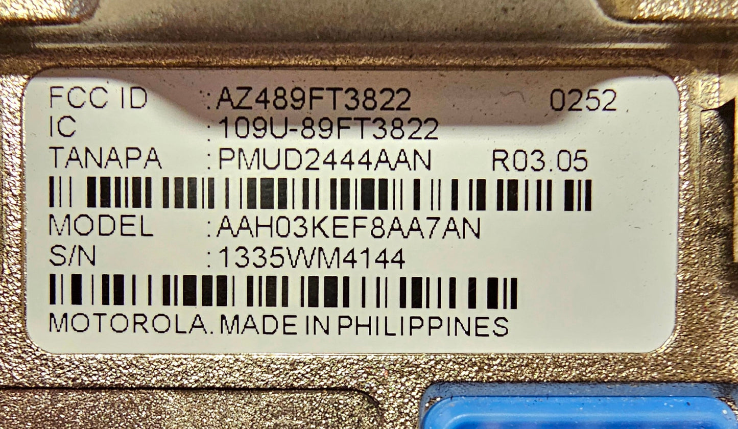 Motorola CP185 VHF 136-174 Mhz  (AAH03KEF8AA7AN)