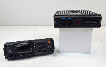 Motorola APX7500 7/800mhz Single Band 35W Motorcycle Kit w/ O2 Control Head