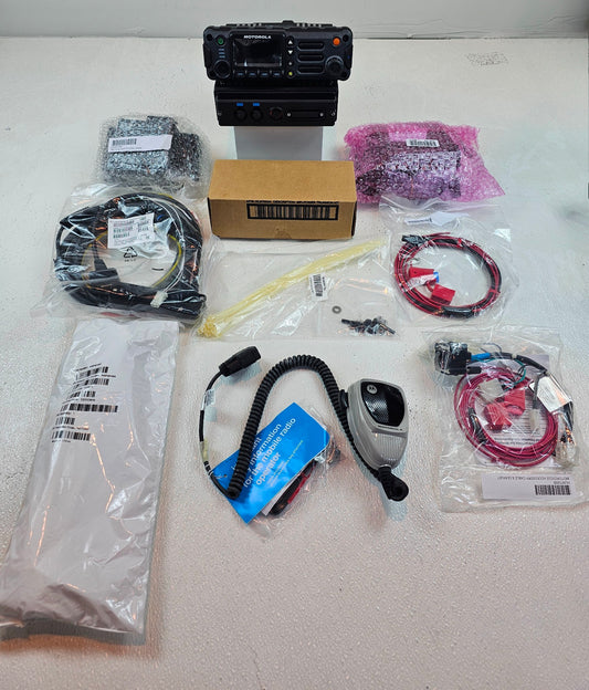 Motorola APX7500 7/800mhz Single Band 35W Motorcycle Kit w/ O2 Control Head