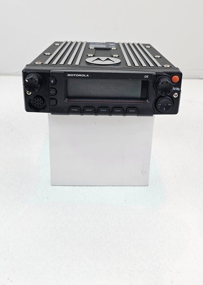 Motorola APX7500 7/800 MHz UHF R2 (M30TSS9PW1AN) Dash Mount Configuration