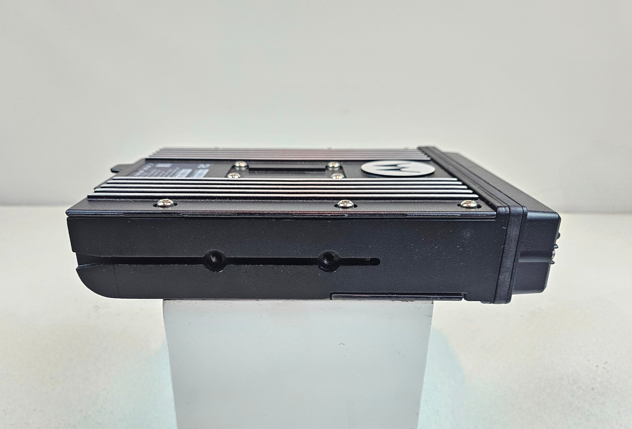 Motorola APX7500 7/800 MHz VHF Remote Mount Configuration